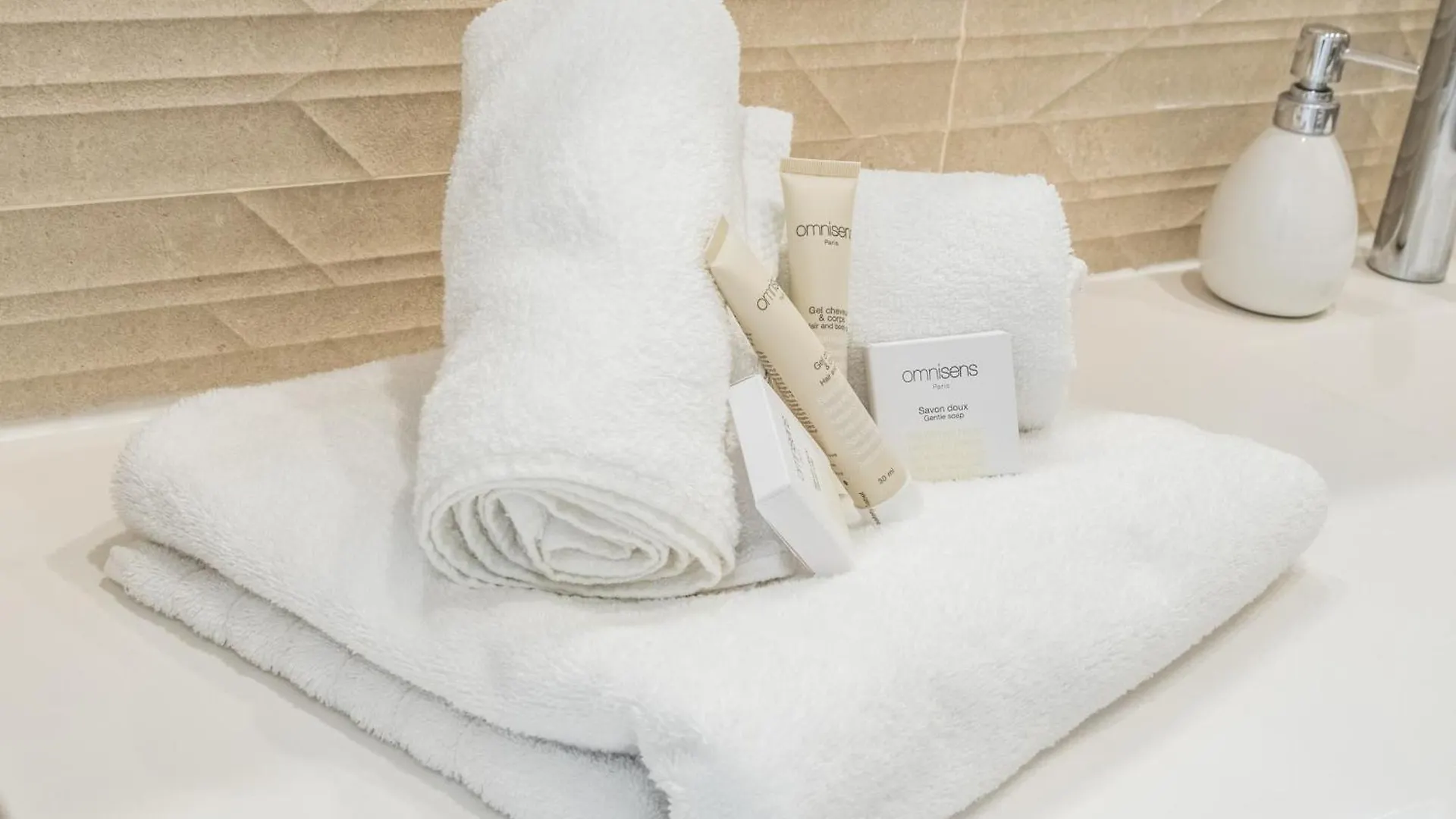Apartament Spacieux Et Renove